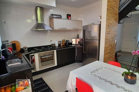 Cozinha de casa de condomínio à venda com 2 quartos, 86m² em Vila Ema, São Paulo