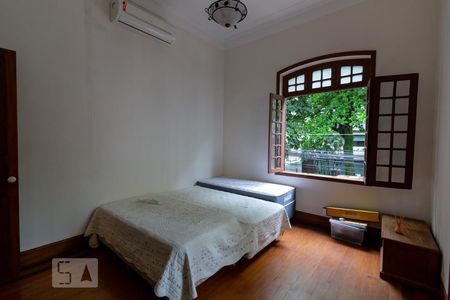 Casa para alugar com 350m², 5 quartos e 5 vagas Casa para alugar com 350m², 5 quartos e 5 vagasQuarto 2