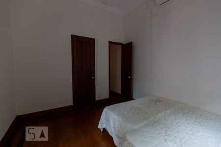 Casa para alugar com 350m², 5 quartos e 5 vagas Casa para alugar com 350m², 5 quartos e 5 vagasQuarto 2