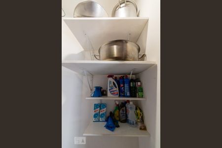 Casa para alugar com 350m², 5 quartos e 5 vagas Casa para alugar com 350m², 5 quartos e 5 vagasDespensa