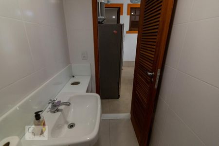 Casa para alugar com 350m², 5 quartos e 5 vagas Casa para alugar com 350m², 5 quartos e 5 vagasBanheiro 2