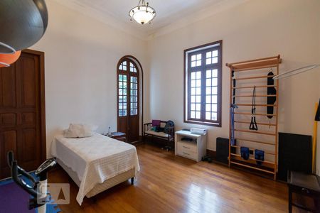 Casa para alugar com 350m², 5 quartos e 5 vagas Casa para alugar com 350m², 5 quartos e 5 vagasSuíte