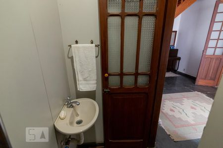 Casa para alugar com 350m², 5 quartos e 5 vagas Casa para alugar com 350m², 5 quartos e 5 vagasLavabo