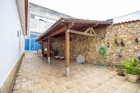 Casa de condomínio à venda com 254m², 3 quartos e 2 vagasQuintal