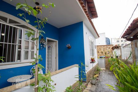 Casa de condomínio à venda com 254m², 3 quartos e 2 vagasVaranda