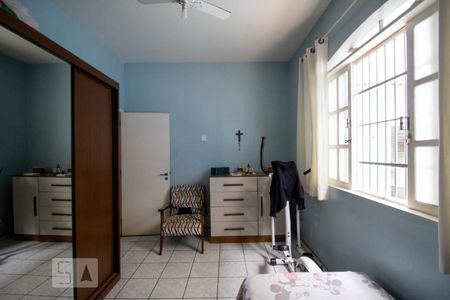 Casa de condomínio à venda com 254m², 3 quartos e 2 vagasQuarto 3
