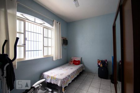 Casa de condomínio à venda com 254m², 3 quartos e 2 vagasQuarto 3