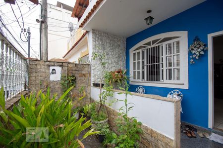Casa de condomínio à venda com 254m², 3 quartos e 2 vagasVaranda