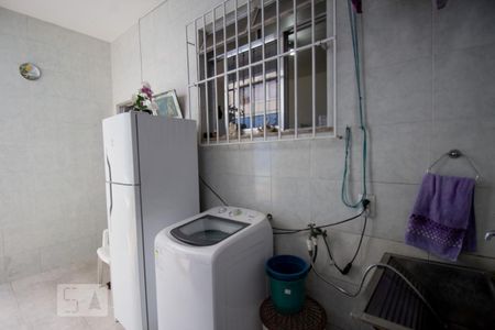 Casa de condomínio à venda com 254m², 3 quartos e 2 vagasÁrea de Serviço