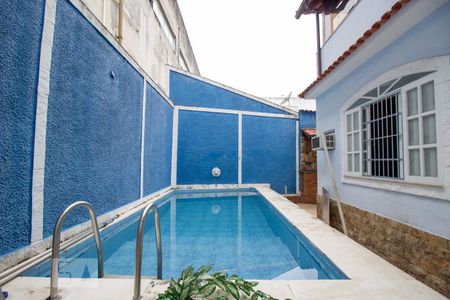 Casa de condomínio à venda com 254m², 3 quartos e 2 vagasPiscina