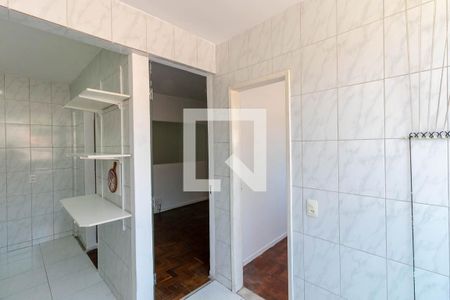 Apartamento para alugar com 105m², 3 quartos e 1 vaga Apartamento para alugar com 105m², 3 quartos e 1 vagaCozinha e Área de Serviço