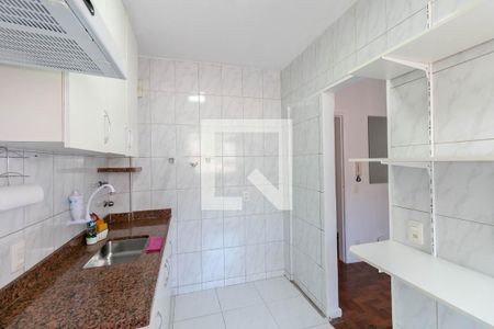 Apartamento para alugar com 105m², 3 quartos e 1 vaga Apartamento para alugar com 105m², 3 quartos e 1 vagaCozinha e Área de Serviço