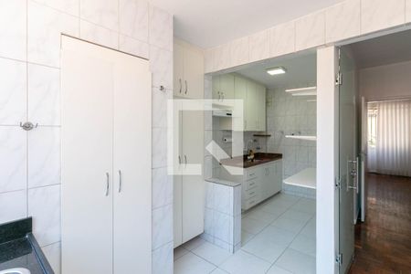 Apartamento para alugar com 105m², 3 quartos e 1 vaga Apartamento para alugar com 105m², 3 quartos e 1 vagaCozinha e Área de Serviço