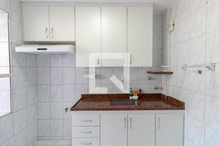 Apartamento para alugar com 105m², 3 quartos e 1 vaga Apartamento para alugar com 105m², 3 quartos e 1 vagaCozinha e Área de Serviço