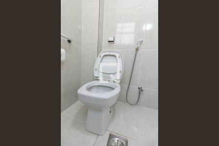 Apartamento para alugar com 105m², 3 quartos e 1 vaga Apartamento para alugar com 105m², 3 quartos e 1 vagaBanheiro da Suíte