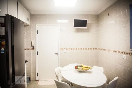 Apartamento à venda com 175m², 3 quartos e 2 vagasCozinha