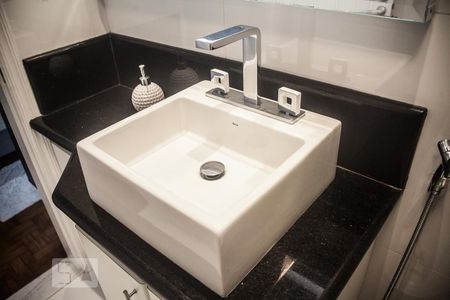 Apartamento à venda com 175m², 3 quartos e 2 vagasBanheiro - Torneira