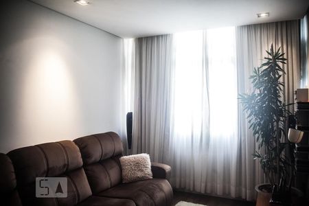 Sala de TV de apartamento à venda com 3 quartos, 175m² em Bela Vista, São Paulo