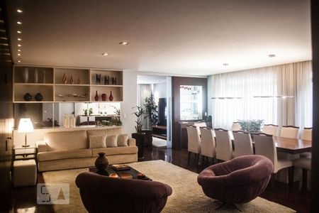 Sala de apartamento à venda com 3 quartos, 175m² em Bela Vista, São Paulo