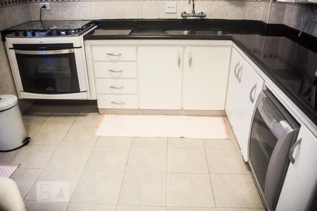 Apartamento à venda com 175m², 3 quartos e 2 vagasCozinha - Armários