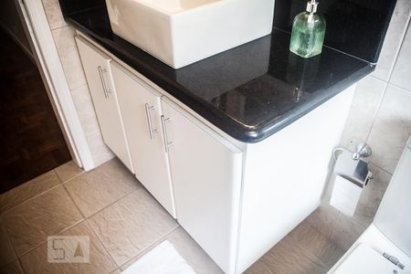 Apartamento à venda com 175m², 3 quartos e 2 vagasDetalhe do banheiro