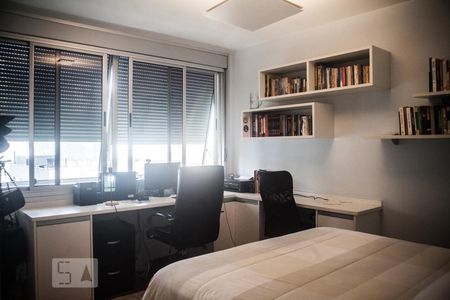 Apartamento à venda com 175m², 3 quartos e 2 vagasQuarto 1