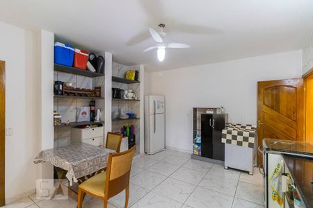 Casa para alugar com 250m², 7 quartos e 7 vagasCozinha