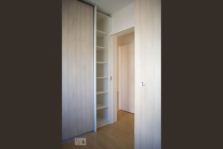 Quarto 1 de apartamento para alugar com 3 quartos, 77m² em Tristeza, Porto Alegre