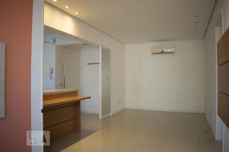Sala de Estar de apartamento para alugar com 3 quartos, 77m² em Tristeza, Porto Alegre