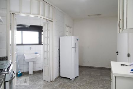 Apartamento para alugar com 145m², 3 quartos e 3 vagas Apartamento para alugar com 145m², 3 quartos e 3 vagasCOZINHA