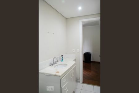 Apartamento para alugar com 145m², 3 quartos e 3 vagas Apartamento para alugar com 145m², 3 quartos e 3 vagasBANHEIRO QUARTO 2