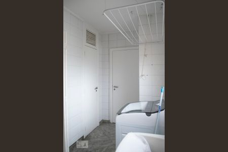 Apartamento para alugar com 145m², 3 quartos e 3 vagas Apartamento para alugar com 145m², 3 quartos e 3 vagasÁREA DE SERVIÇO