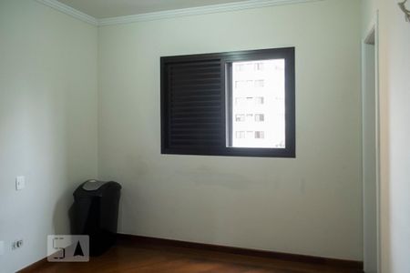 Apartamento para alugar com 145m², 3 quartos e 3 vagas Apartamento para alugar com 145m², 3 quartos e 3 vagasQUARTO 2