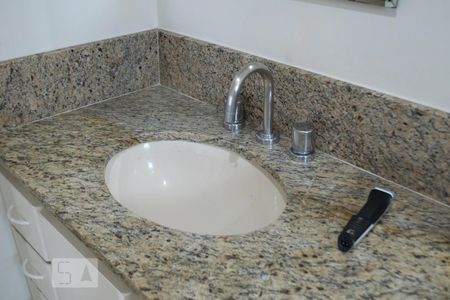 Apartamento para alugar com 145m², 3 quartos e 3 vagas Apartamento para alugar com 145m², 3 quartos e 3 vagasBANHEIRO QUARTO 3