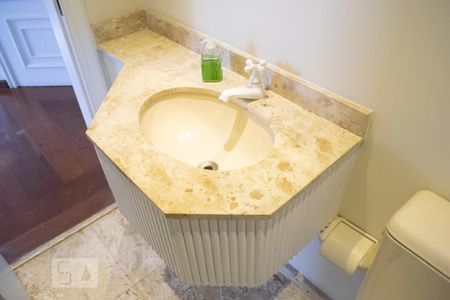 Apartamento para alugar com 145m², 3 quartos e 3 vagas Apartamento para alugar com 145m², 3 quartos e 3 vagasLAVABO