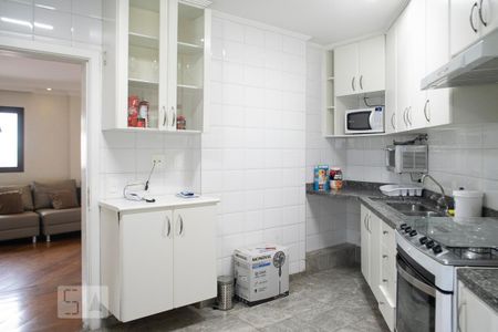 Apartamento para alugar com 145m², 3 quartos e 3 vagas Apartamento para alugar com 145m², 3 quartos e 3 vagasCOZINHA