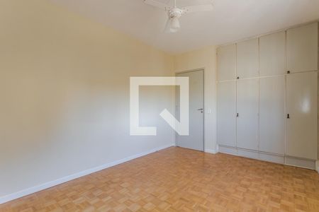 Quarto 1 de apartamento para alugar com 2 quartos, 75m² em Petrópolis, Porto Alegre