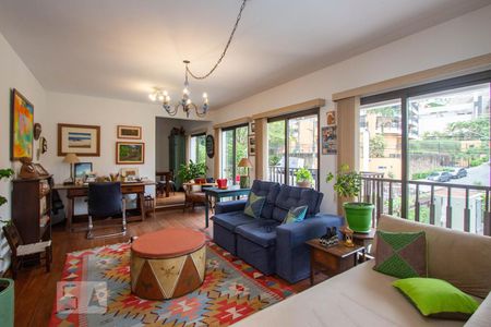 Apartamento para alugar com 170m², 3 quartos e 3 vagas Apartamento para alugar com 170m², 3 quartos e 3 vagasSala