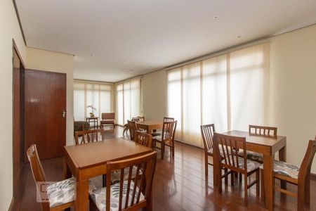 Apartamento para alugar com 170m², 3 quartos e 3 vagas Apartamento para alugar com 170m², 3 quartos e 3 vagasÁrea comum - Salão de festas