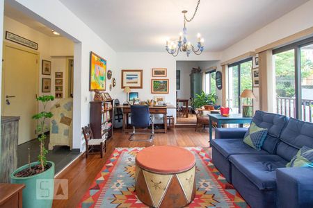 Apartamento para alugar com 170m², 3 quartos e 3 vagas Apartamento para alugar com 170m², 3 quartos e 3 vagasSala