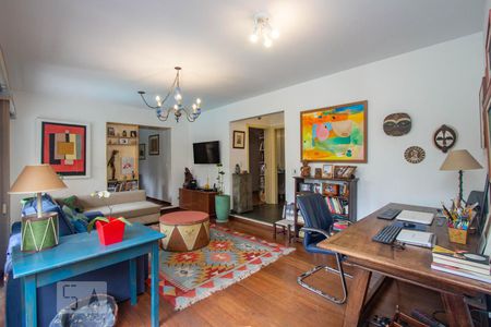 Apartamento para alugar com 170m², 3 quartos e 3 vagas Apartamento para alugar com 170m², 3 quartos e 3 vagasSala