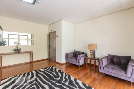 Apartamento para alugar com 170m², 3 quartos e 3 vagas Apartamento para alugar com 170m², 3 quartos e 3 vagasHall social