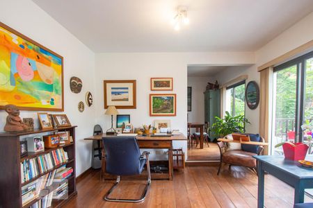 Apartamento para alugar com 170m², 3 quartos e 3 vagas Apartamento para alugar com 170m², 3 quartos e 3 vagasSala