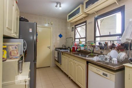 Apartamento para alugar com 170m², 3 quartos e 3 vagas Apartamento para alugar com 170m², 3 quartos e 3 vagasCozinha