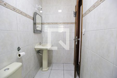 Casa à venda com 200m², 3 quartos e 2 vagasBanheiro da Suíte 1
