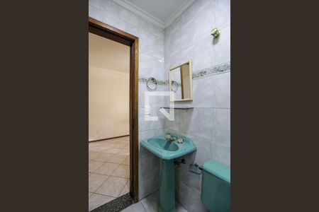 Casa à venda com 200m², 3 quartos e 2 vagasBanheiro da Suíte 2