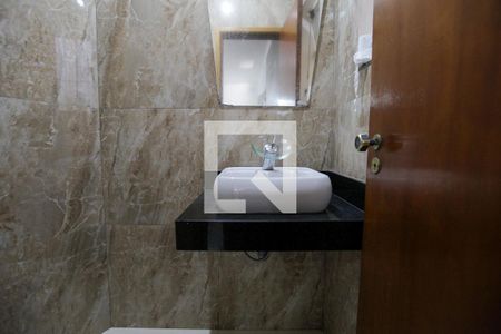 Lavabo de casa à venda com 3 quartos, 200m² em Vila Libanesa, São Paulo