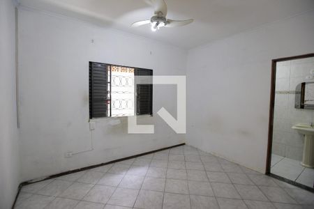 Casa à venda com 200m², 3 quartos e 2 vagasSuíte 1