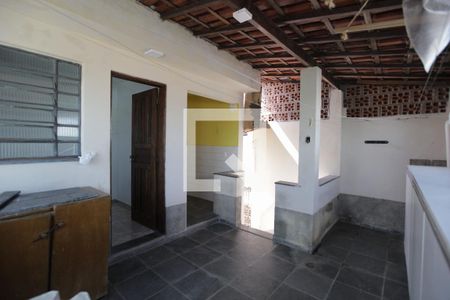 Casa à venda com 200m², 3 quartos e 2 vagasÁrea de Serviço 2