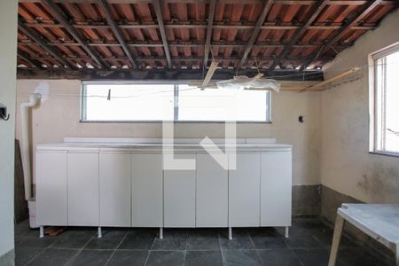 Casa à venda com 200m², 3 quartos e 2 vagasÁrea de Serviço 2